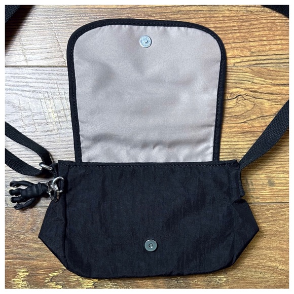 Kipling Sabian Crossbody with Keychain - Picture 5 of 9